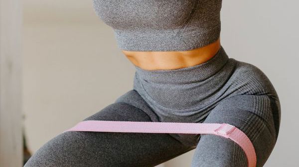 Afbeeldingen van ZOMERLES - Abs & booty op maandag 30/6 om 19 uur in Tillegembos